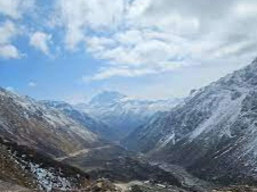 Lakes, Wilderness & Capital Tour