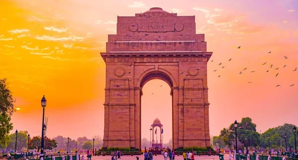 Cultural and Heritage Tour of India consider tourist as God where in Hindi, there is an axiom8