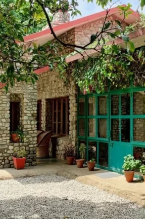 Himalayan Foothills Retreat